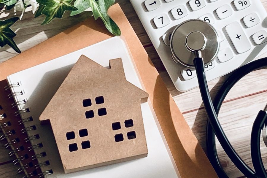 家のオブジェと聴診器